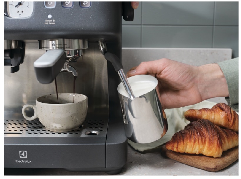 E8EC1-8BP ELECTROLUX APARAT ZA ESPRESSO KAFU