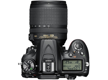 Nikon D7200 body + objektiv 18-105mm VR