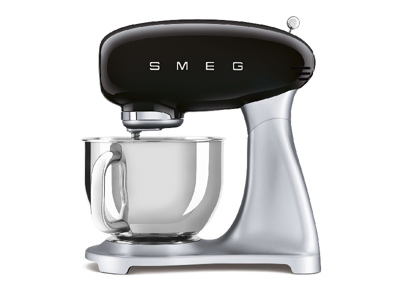 Smeg kuhinjski robot crni SMF02BLEU